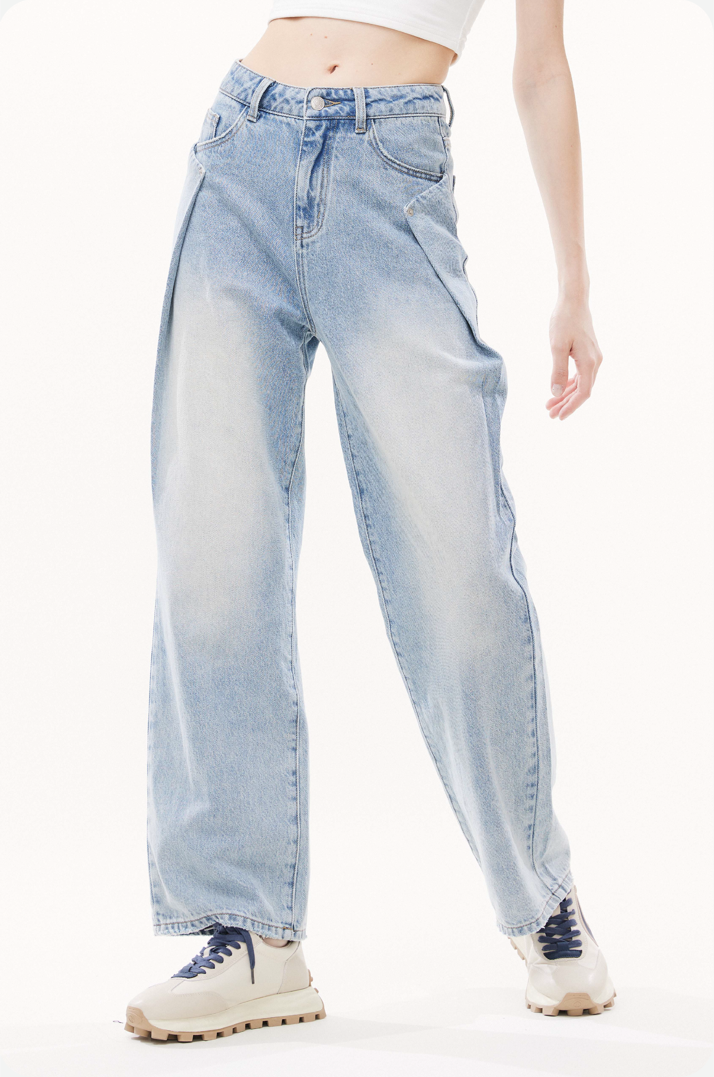 Straight Cut Jeans With Side Seam Design