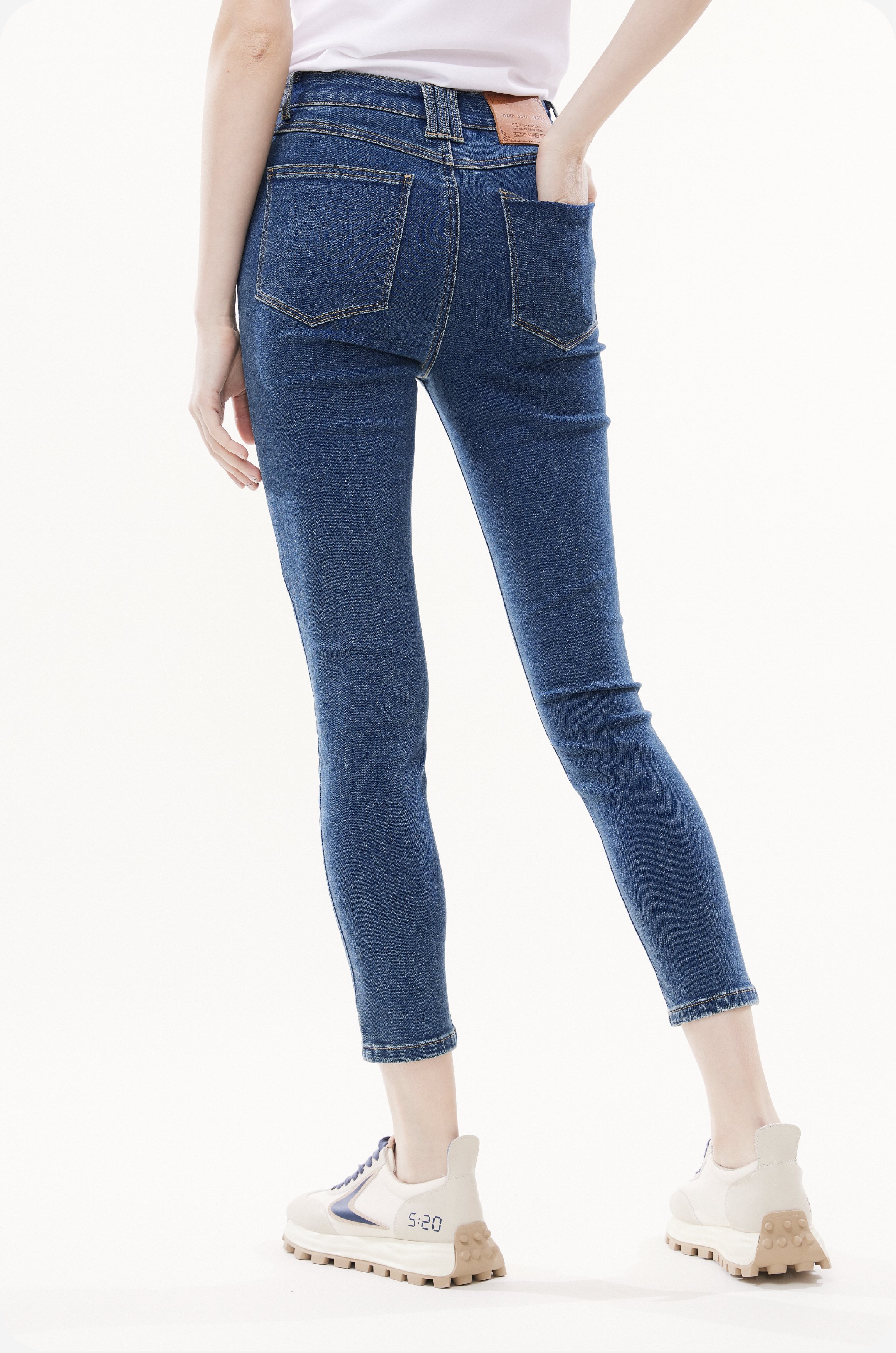 Vintage Minimalist Stretch Skinny Jeans