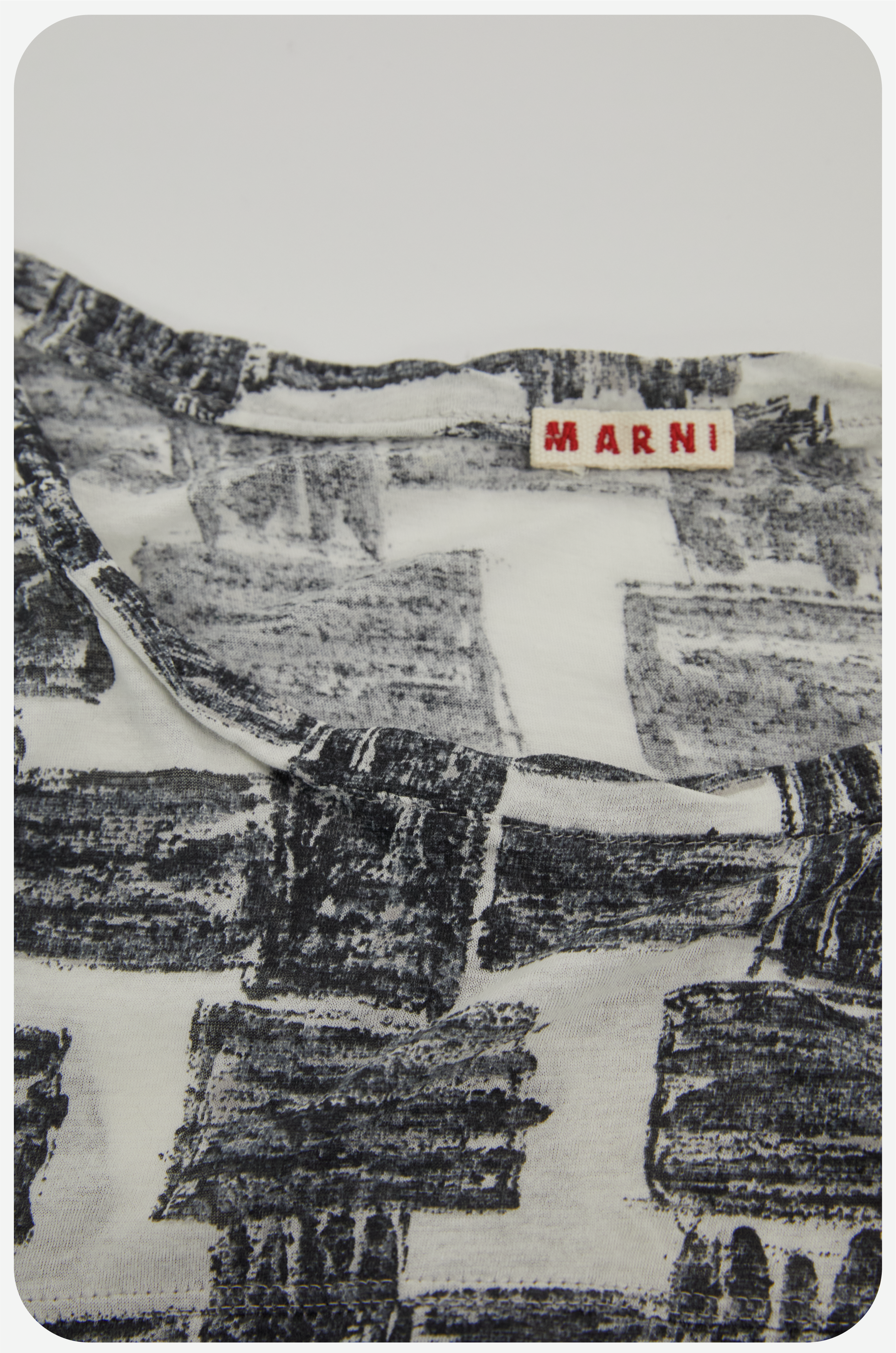 Archives Room: MARNI Tshirt