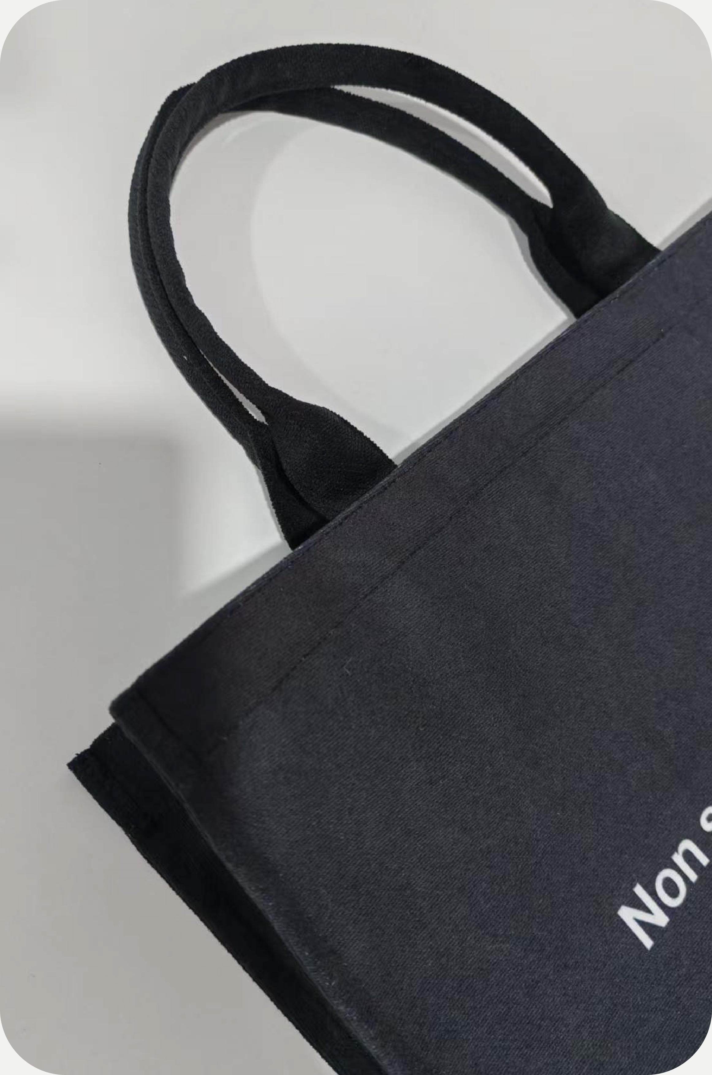 Noir Signora Medium Tote Series