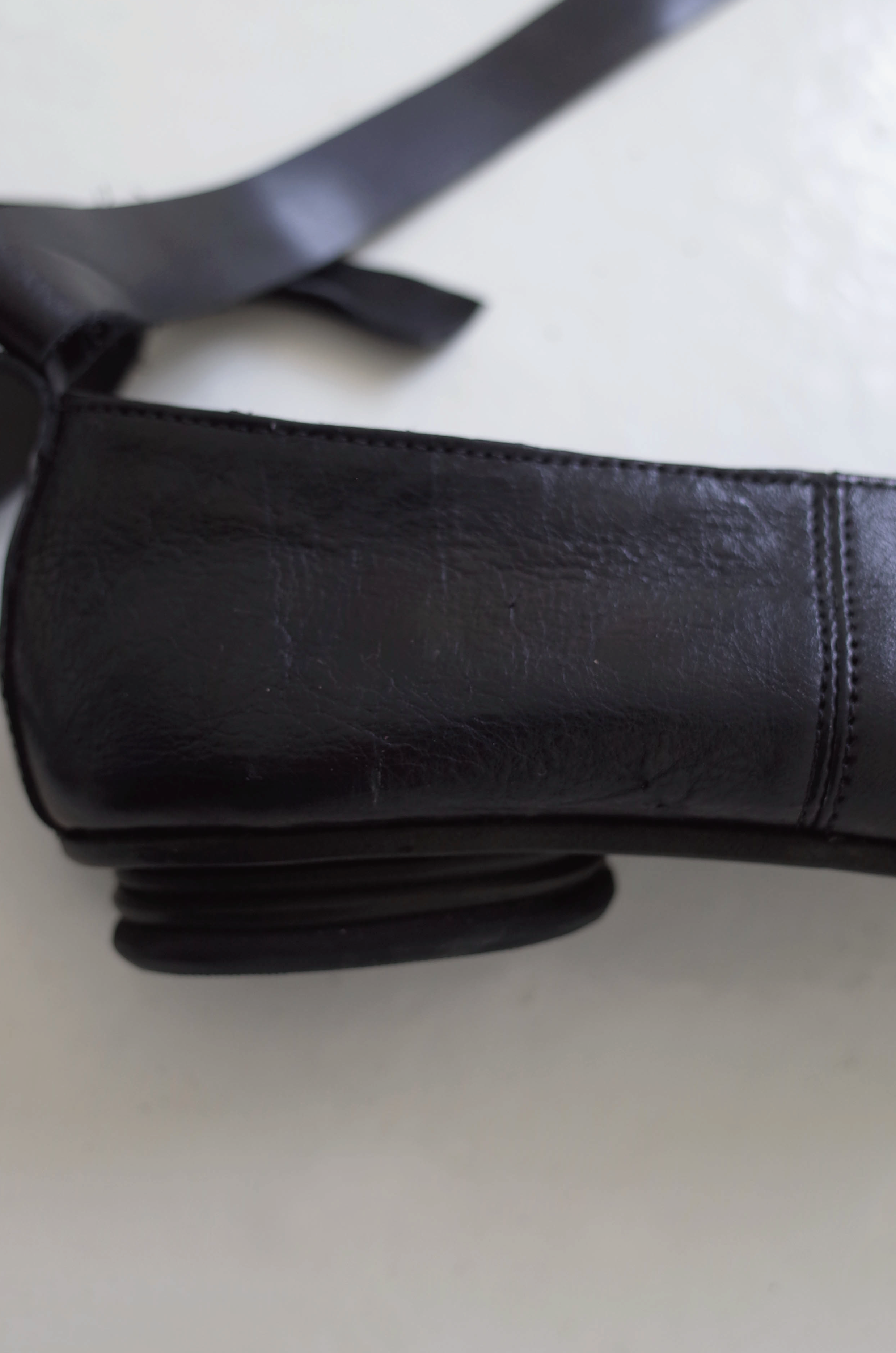 【在庫ある限り：サイズ38,39残り1点,50%OFF】Craftsman Made Leather100% Flats Black
