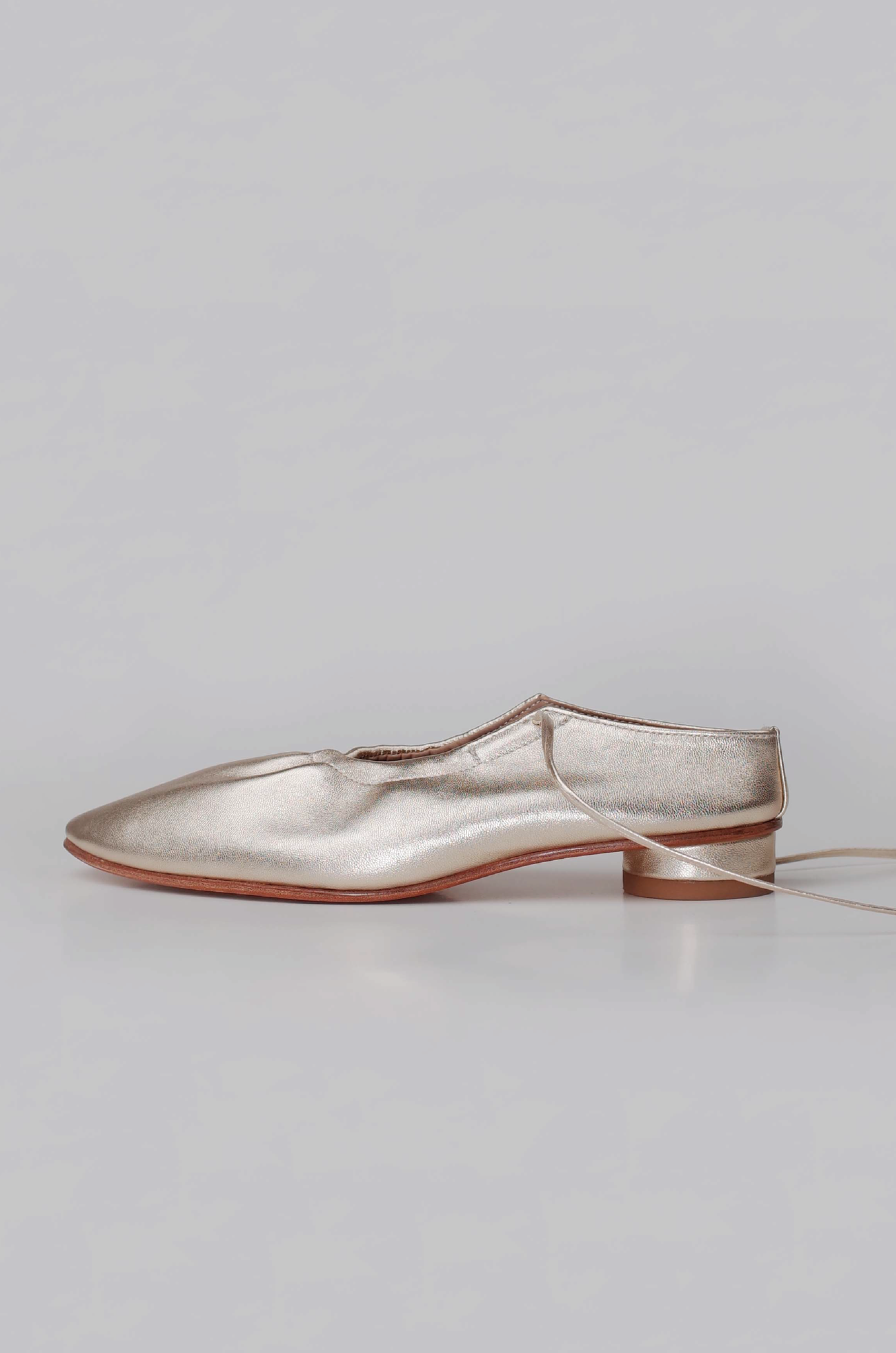 【在庫ある限り：サイズ38残り1点,50%OFF】Craftsman Made Leather100% Ballet Shoes (Gold Leaf)