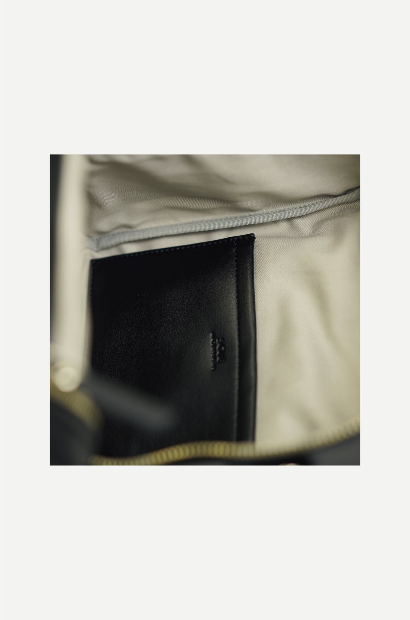 Cube Boston Bag - B001