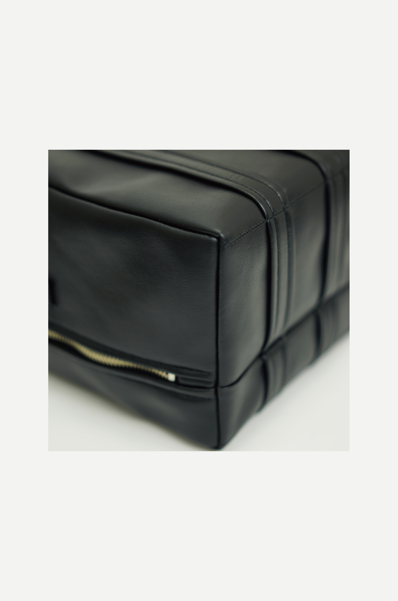 Cube Boston Bag - B001