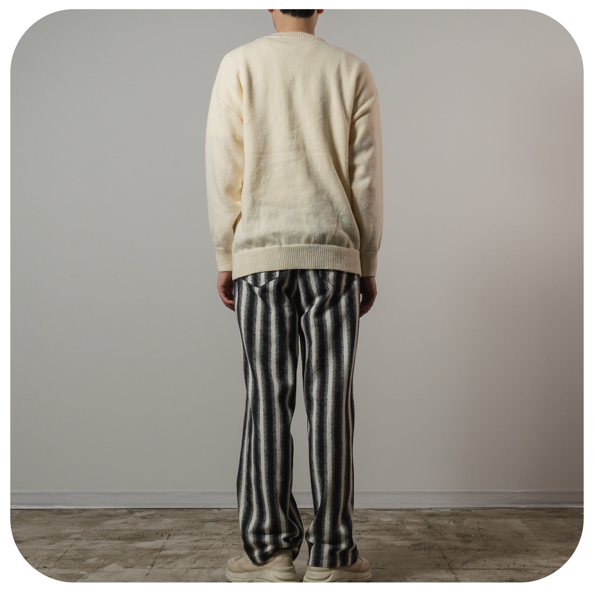 Pocket Point Jersey Sweater