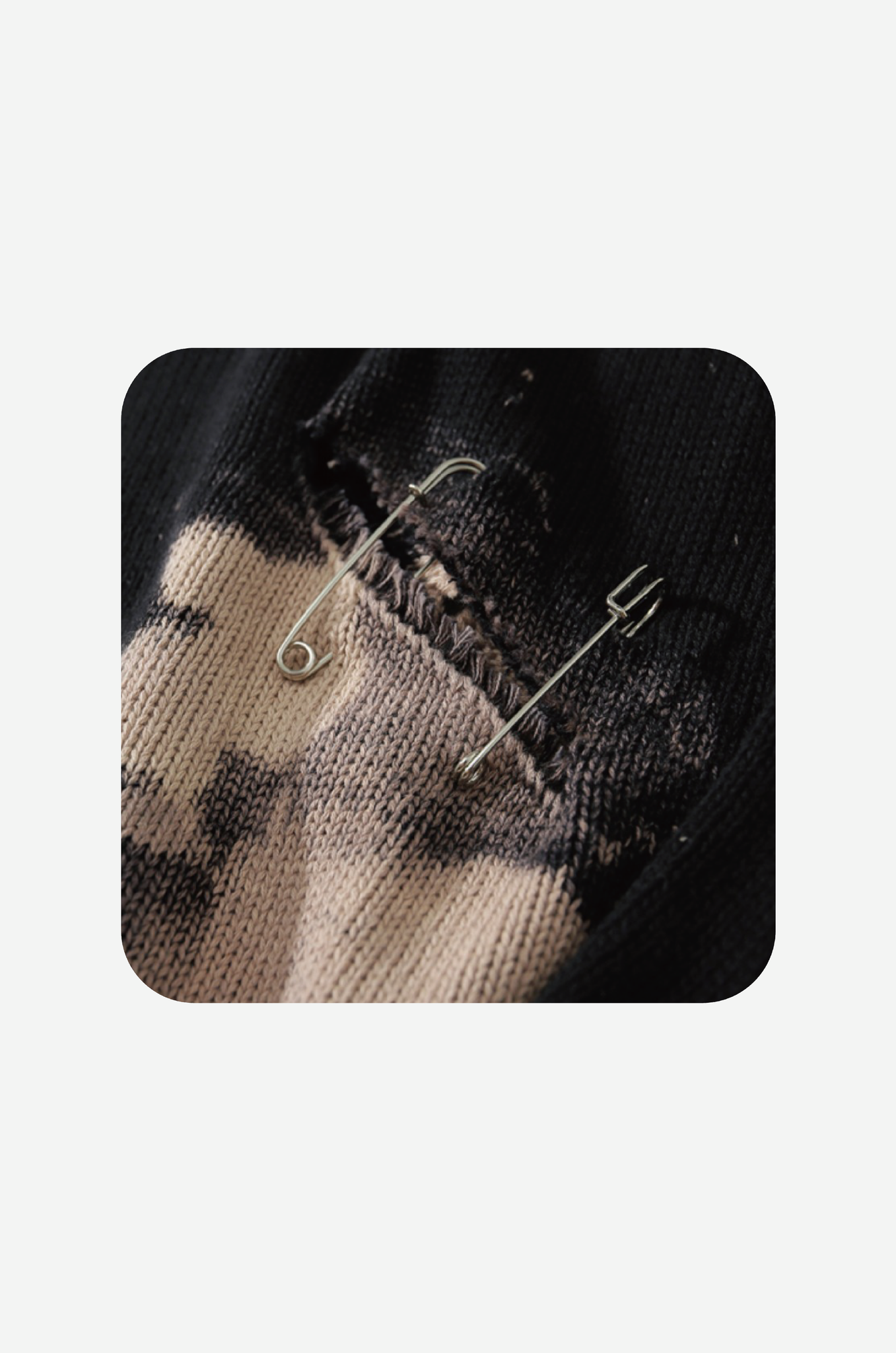 Pin Decorate Broken Sweater