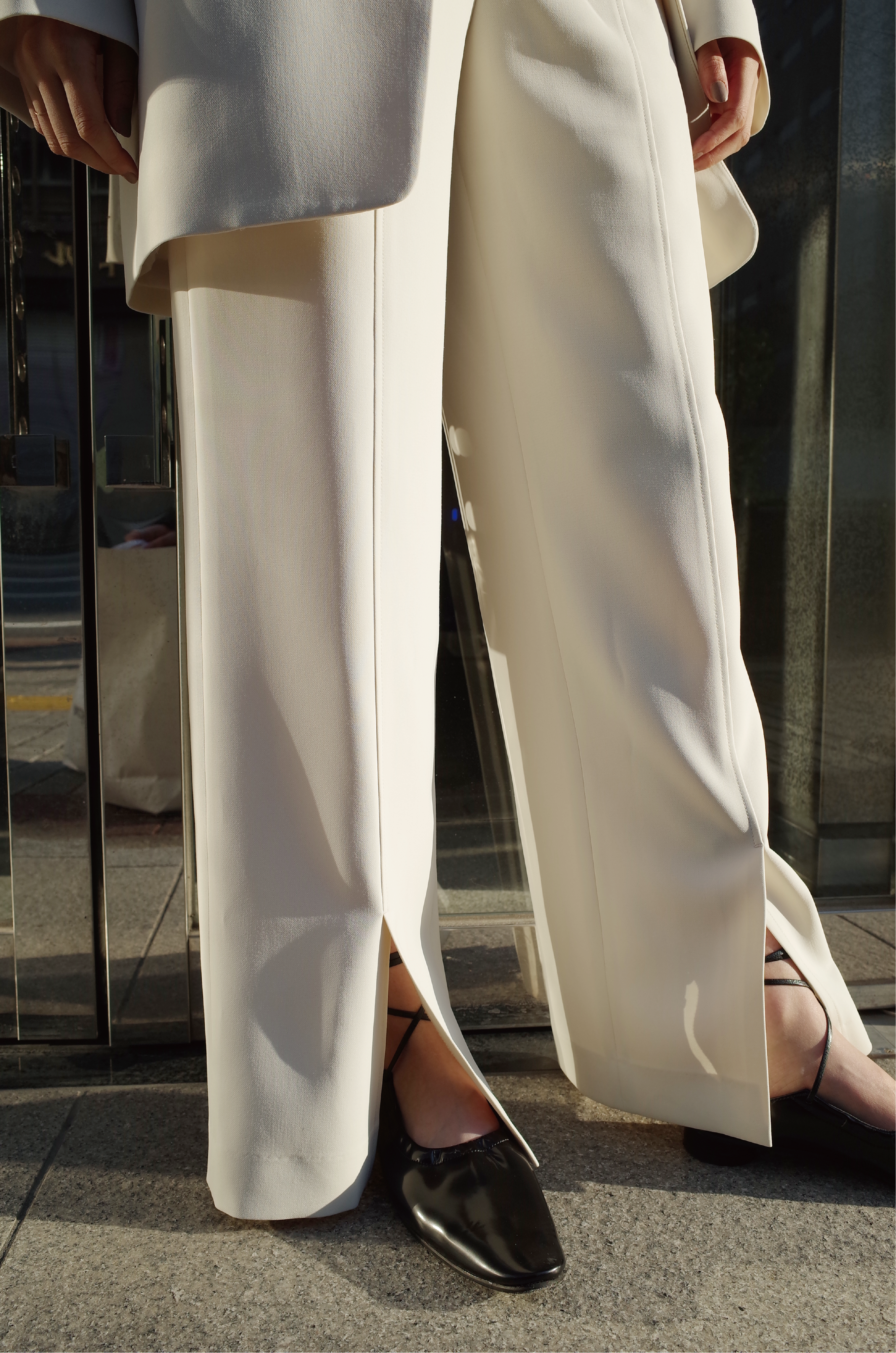 Elegant Center Slit Fine Pants