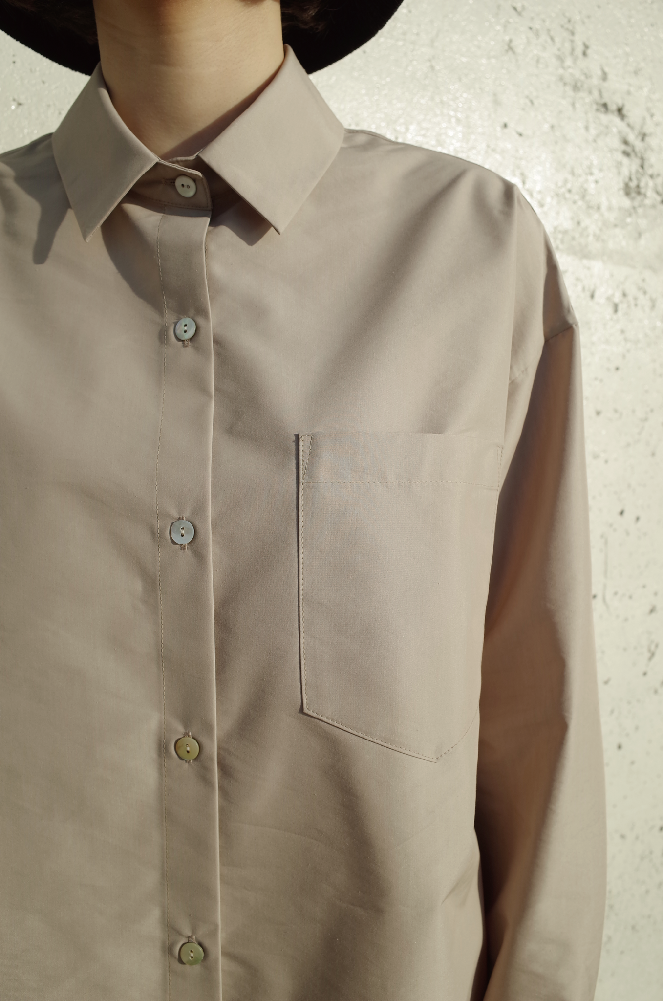 ・ Reserved items ・ Shell Button Elegant Shirt