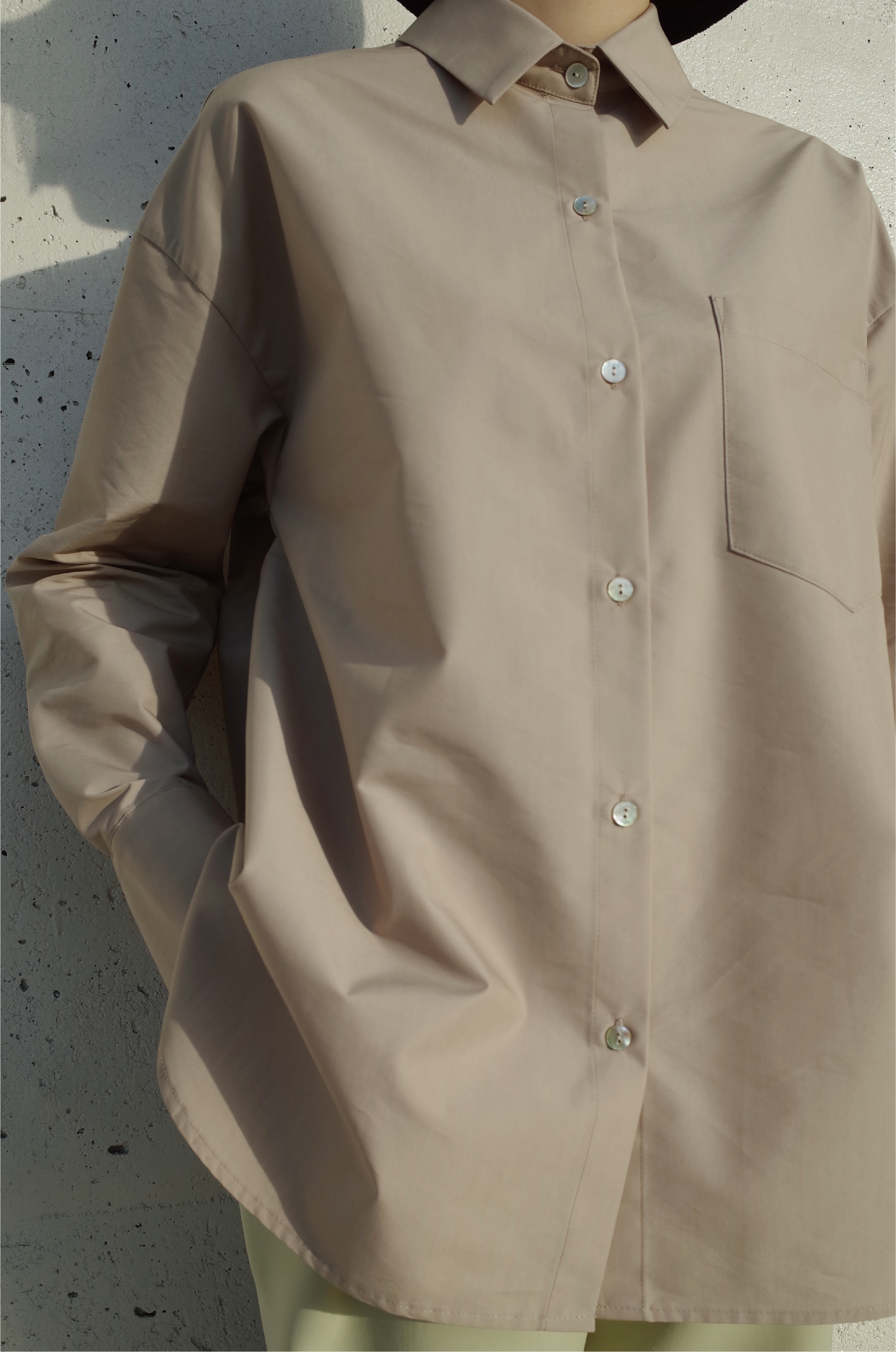 Shell Button Elegant Shirt