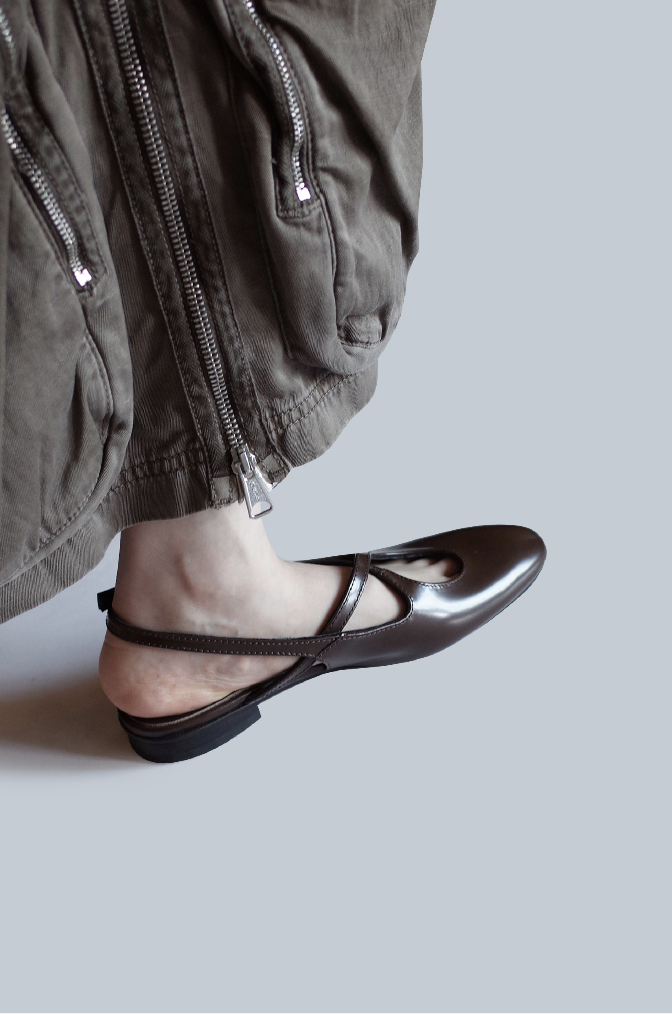 ・ Reserved items ・ Craftsman Made Leather 100% Ribbon Flats (Black)