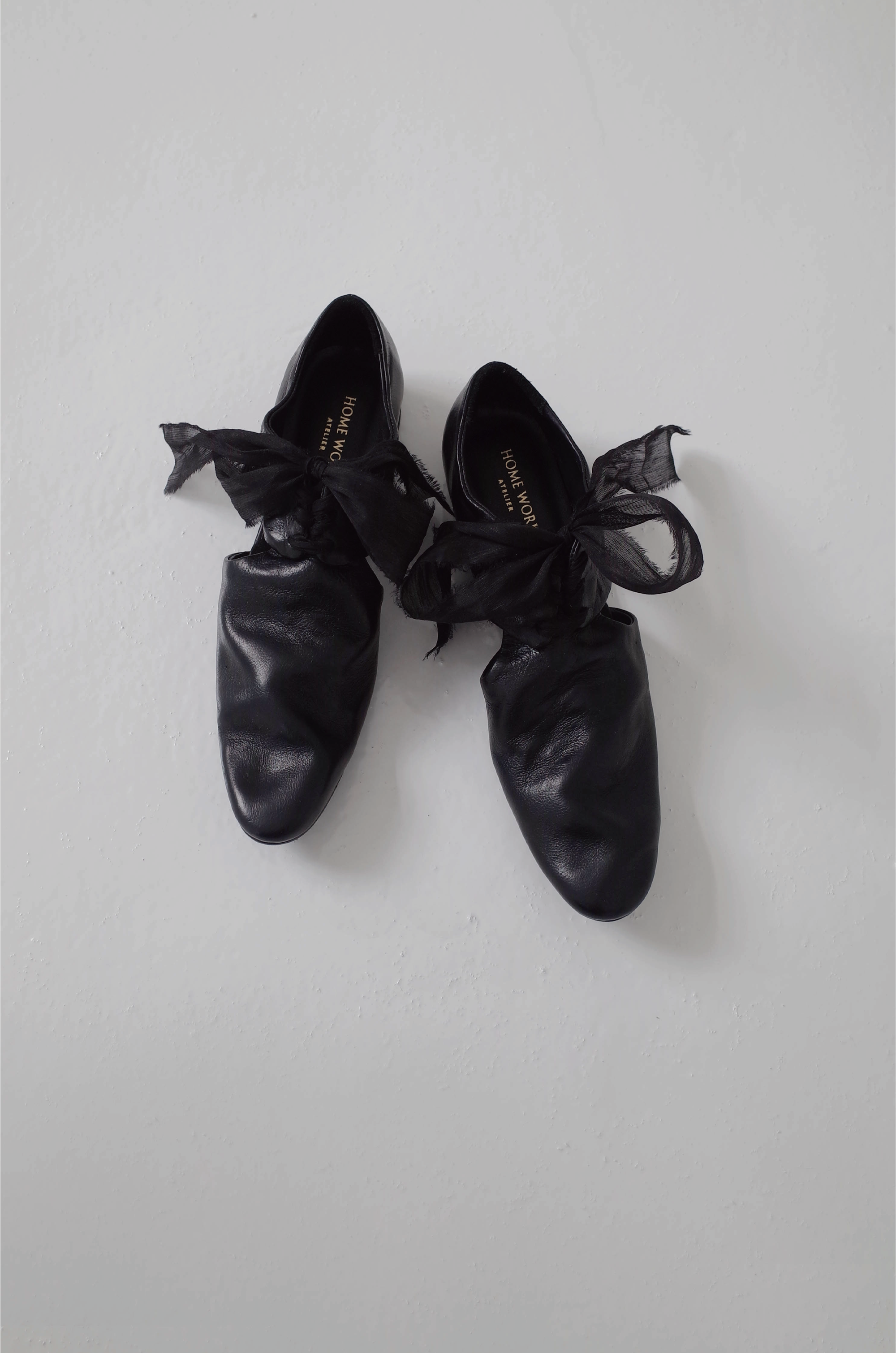 ・ Reserved items ・ Craftsman Made Leather 100% Ribbon Flats (Black)