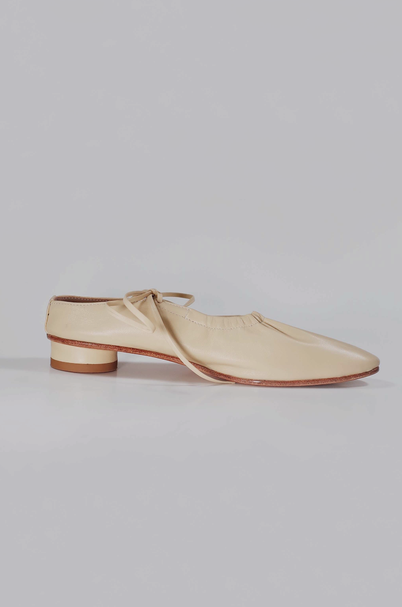 【在庫ある限り：サイズ36,39残り1点,50%OFF】Craftsman Made Leather100% Ballet Shoes (Naples Yellow)