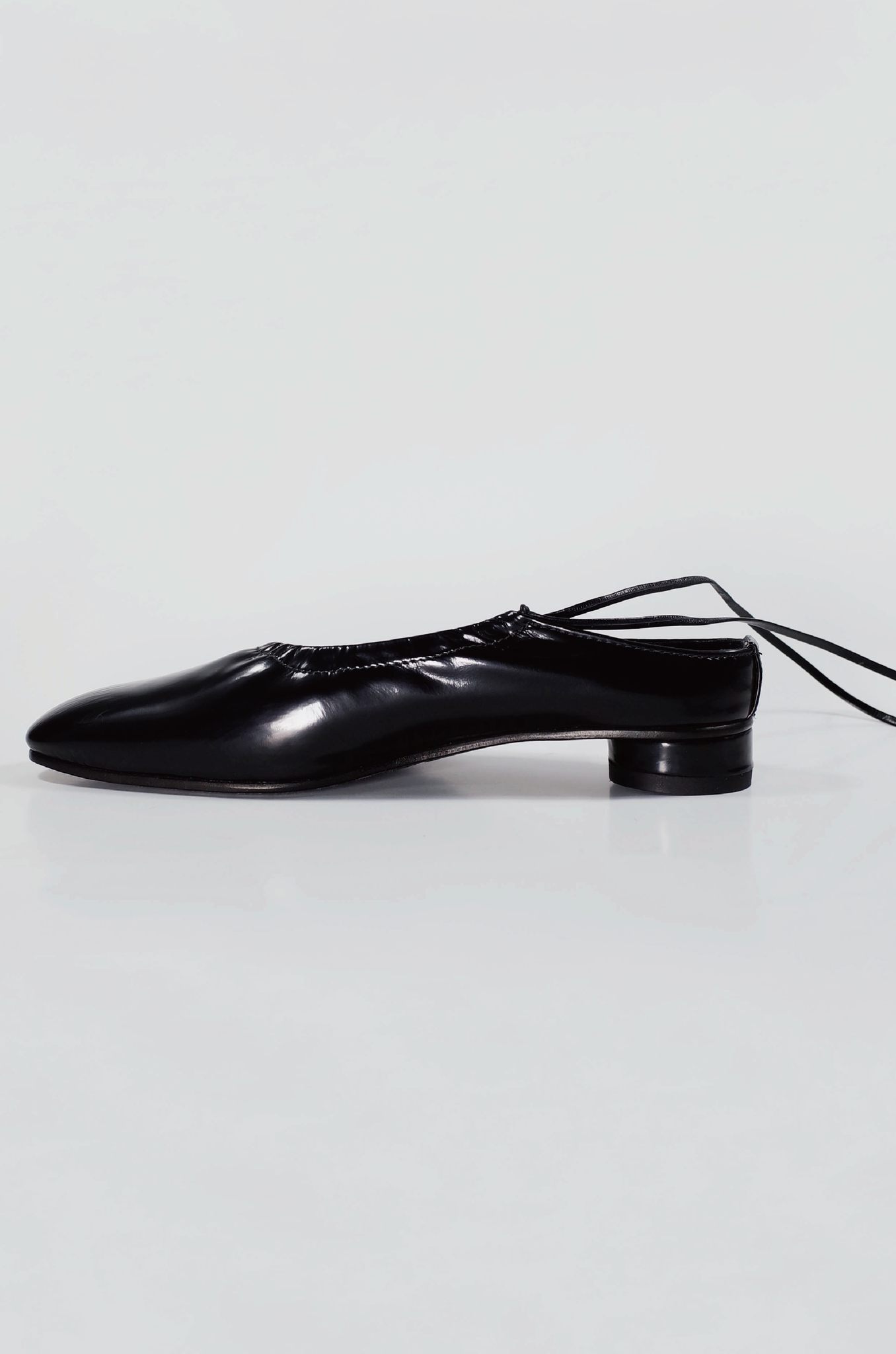 【在庫ある限り：サイズ34~35残り1-2点,50%OFF】Craftsman Made Leather100% Ballet Shoes (Black)
