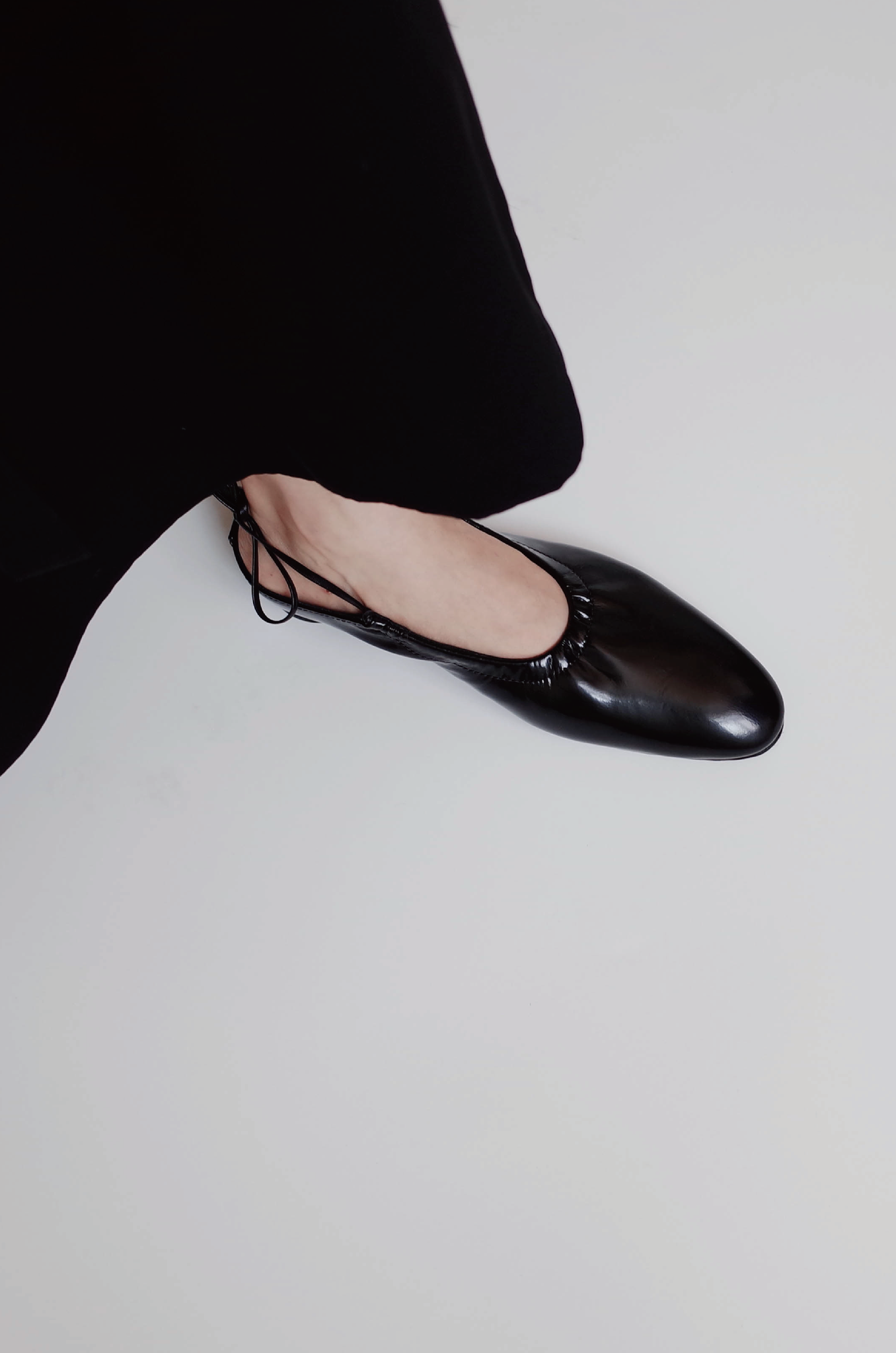 【在庫ある限り：サイズ34~35残り1-2点,50%OFF】Craftsman Made Leather100% Ballet Shoes (Black)