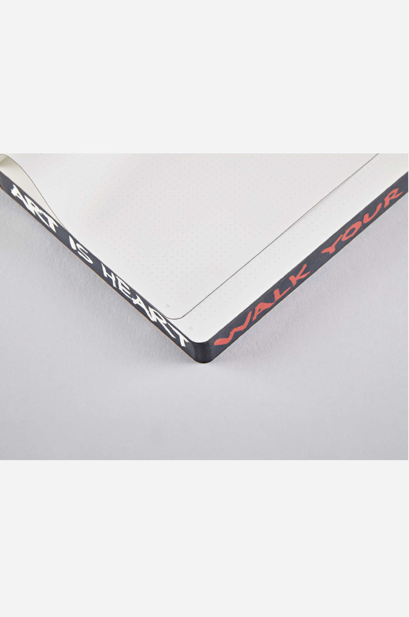 NOTE BOOK：GRAPHIC ART EDITION WALKING ART